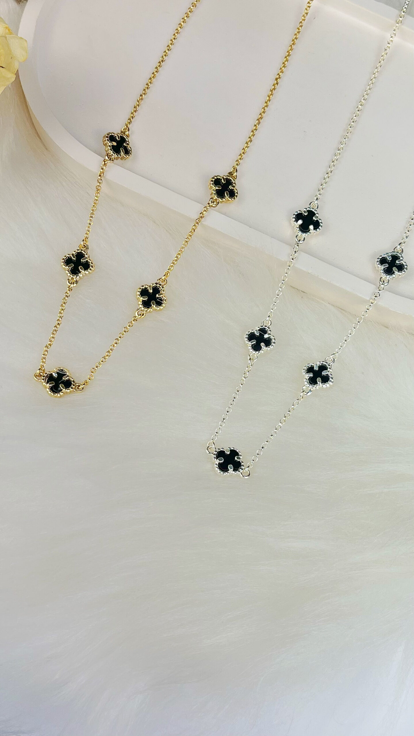 Chocker 5 Trevo Preto - Imagem 3