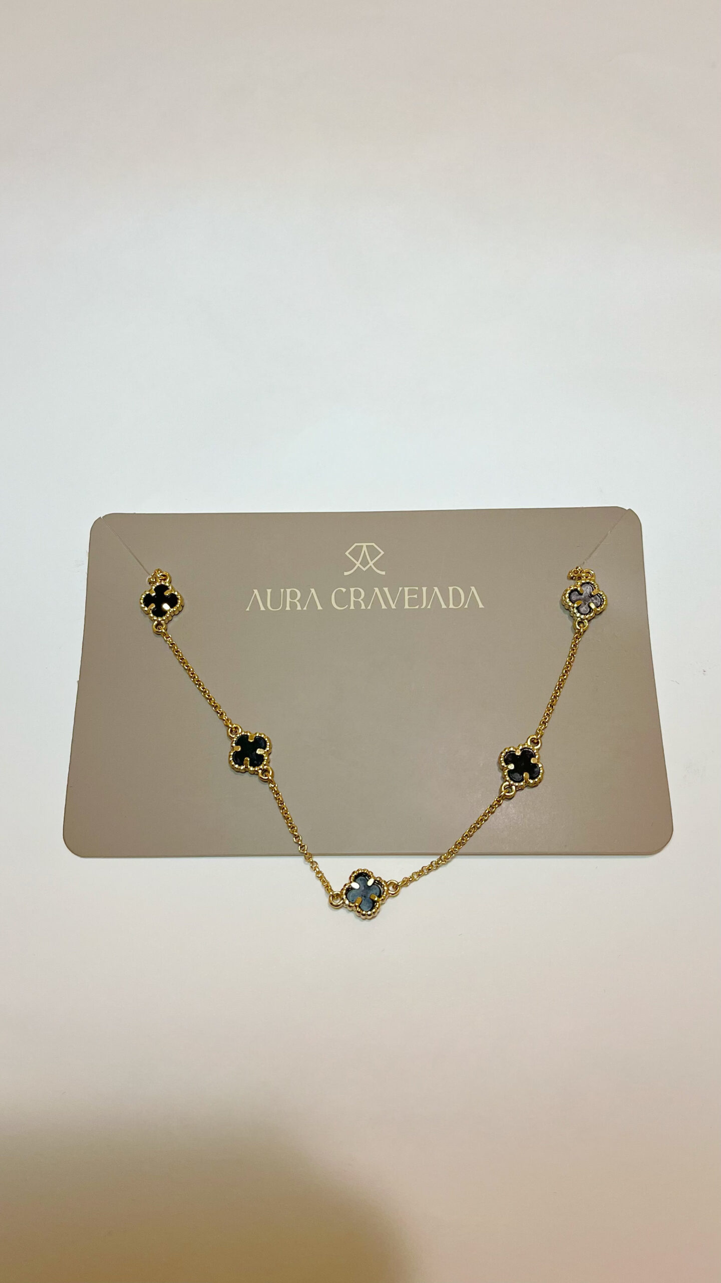 Chocker 5 Trevo Preto - Imagem 4