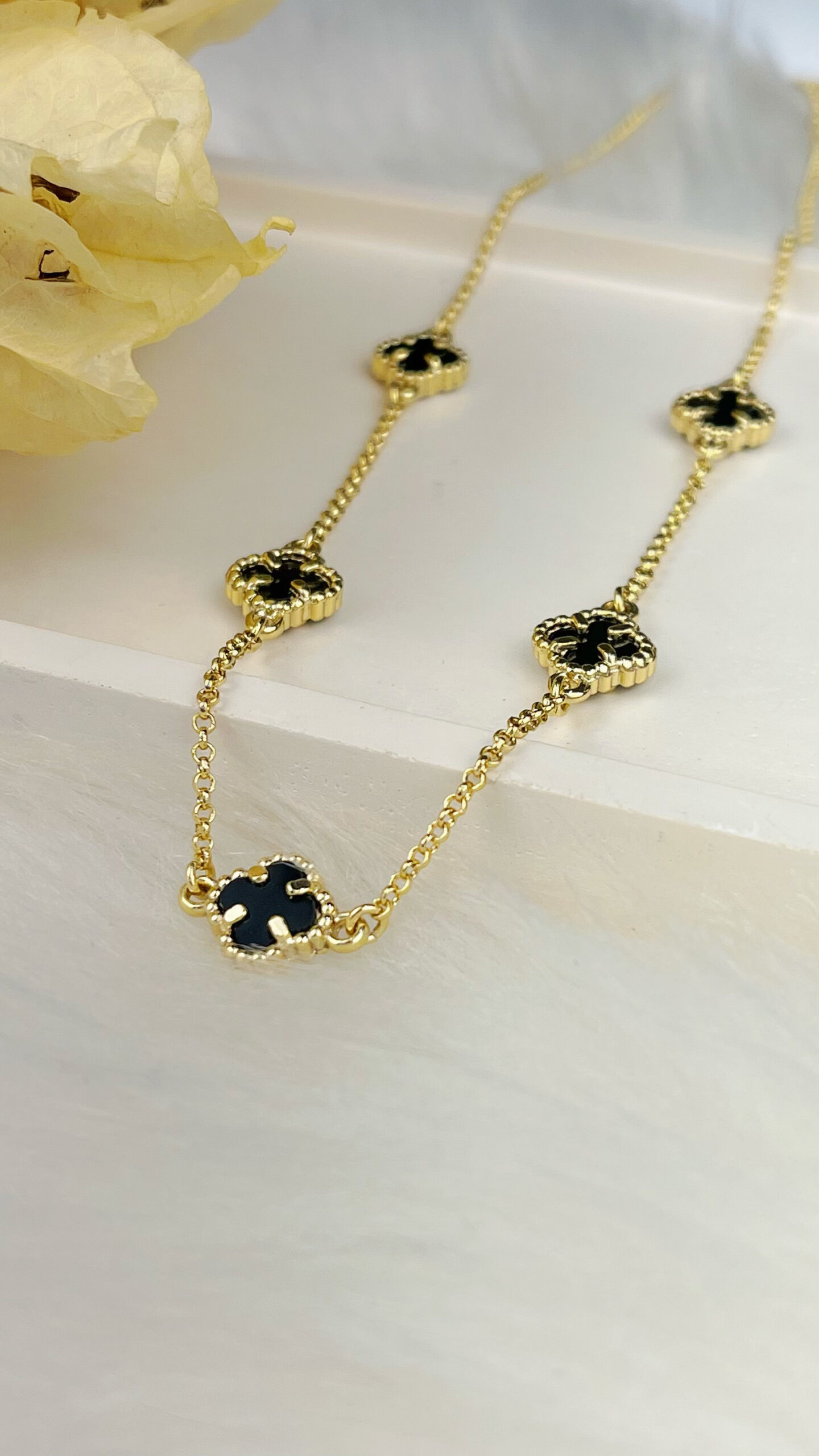 Chocker 5 Trevo Preto - Imagem 6